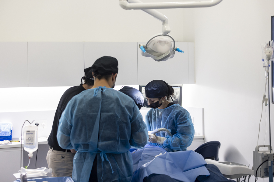 Quirófano de cirugía de implantes dentales en Madrid